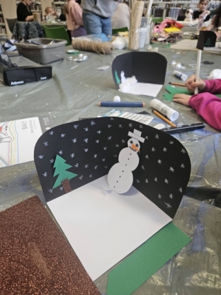 WARSZTATY KREATYWNE - ZIMOWA SCENKA