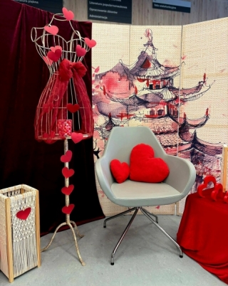 ZAPRASZAMY DO NASZEJ WALENTYNKOWEJ FOTOŚCIANKI